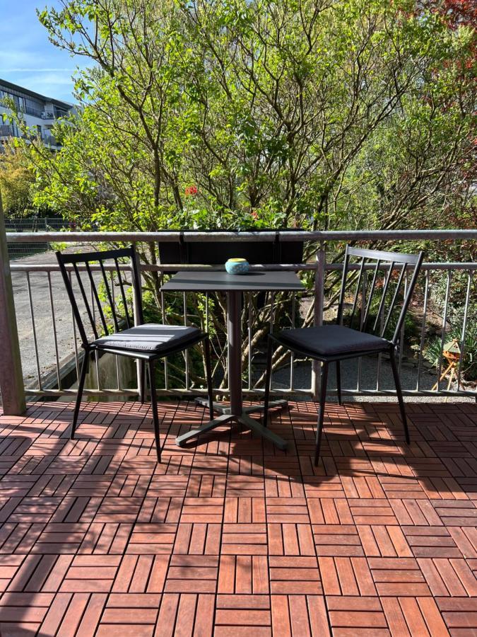 Zentrale Ferienwohnung Mit Balkon In Aquisgrán Exterior foto